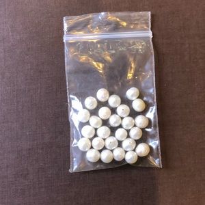 Loose real pearl beads